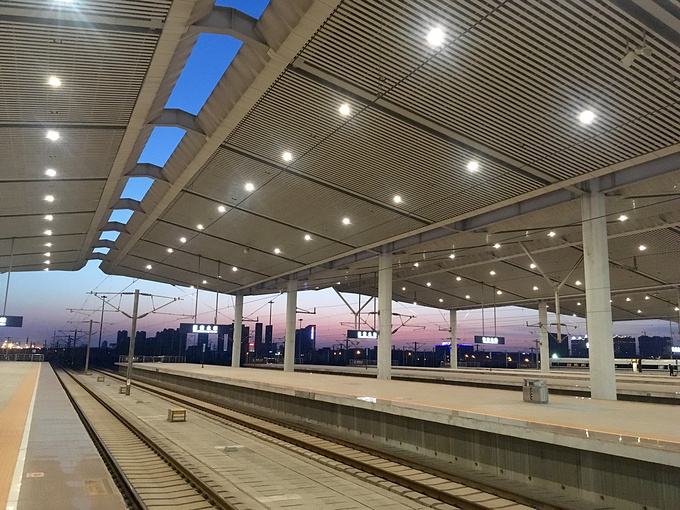 今年暑期西安北站預(yù)計(jì)發(fā)送旅客超過(guò)千萬(wàn)人次 今年暑期西安北站預(yù)計(jì)發(fā)送旅客超過(guò)千萬(wàn)人次